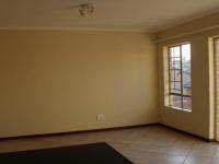 Lounges - 15 square meters of property in Erand Gardens