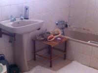 Main Bathroom - 7 square meters of property in Willemsdal