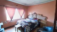 Bed Room 1 - 15 square meters of property in Newton