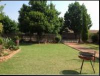 Garden of property in Roodia