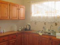 Kitchen - 25 square meters of property in Roodia