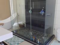 Main Bathroom - 13 square meters of property in Cashan