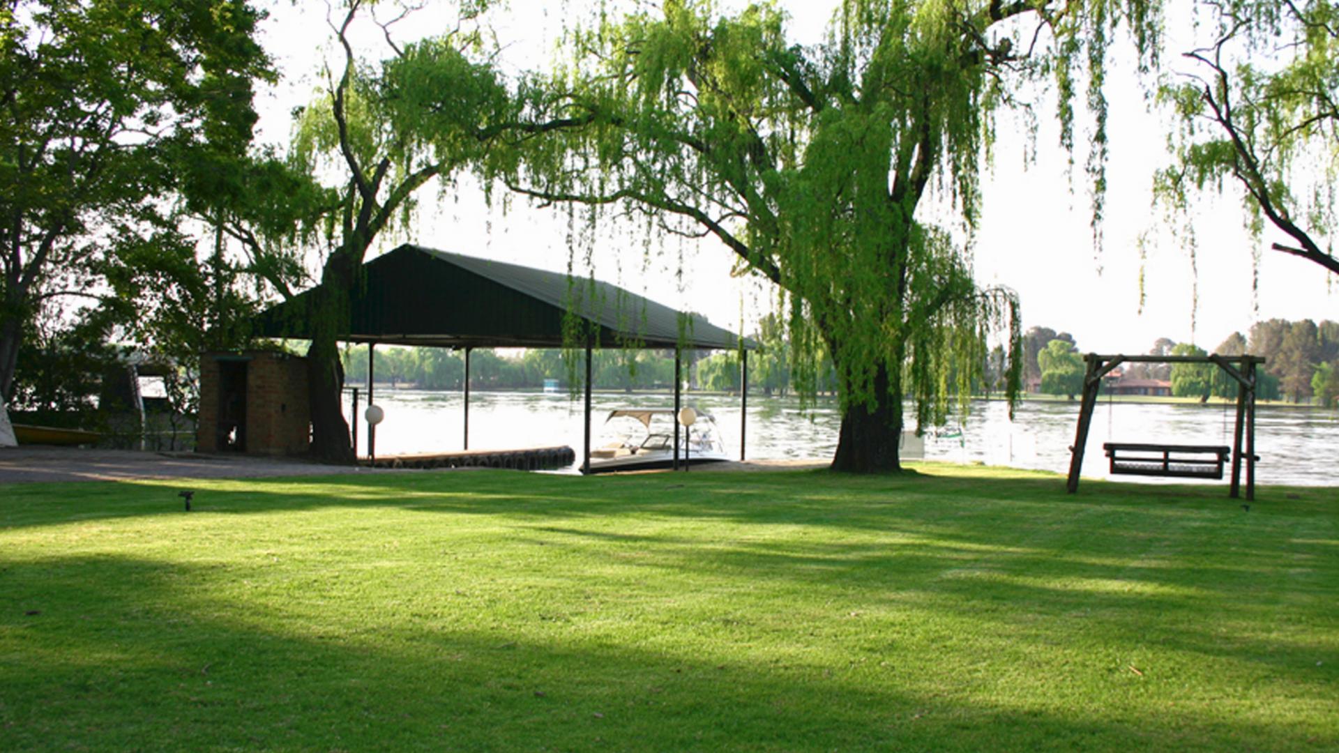 Entertainment - 71 square meters of property in Vanderbijlpark