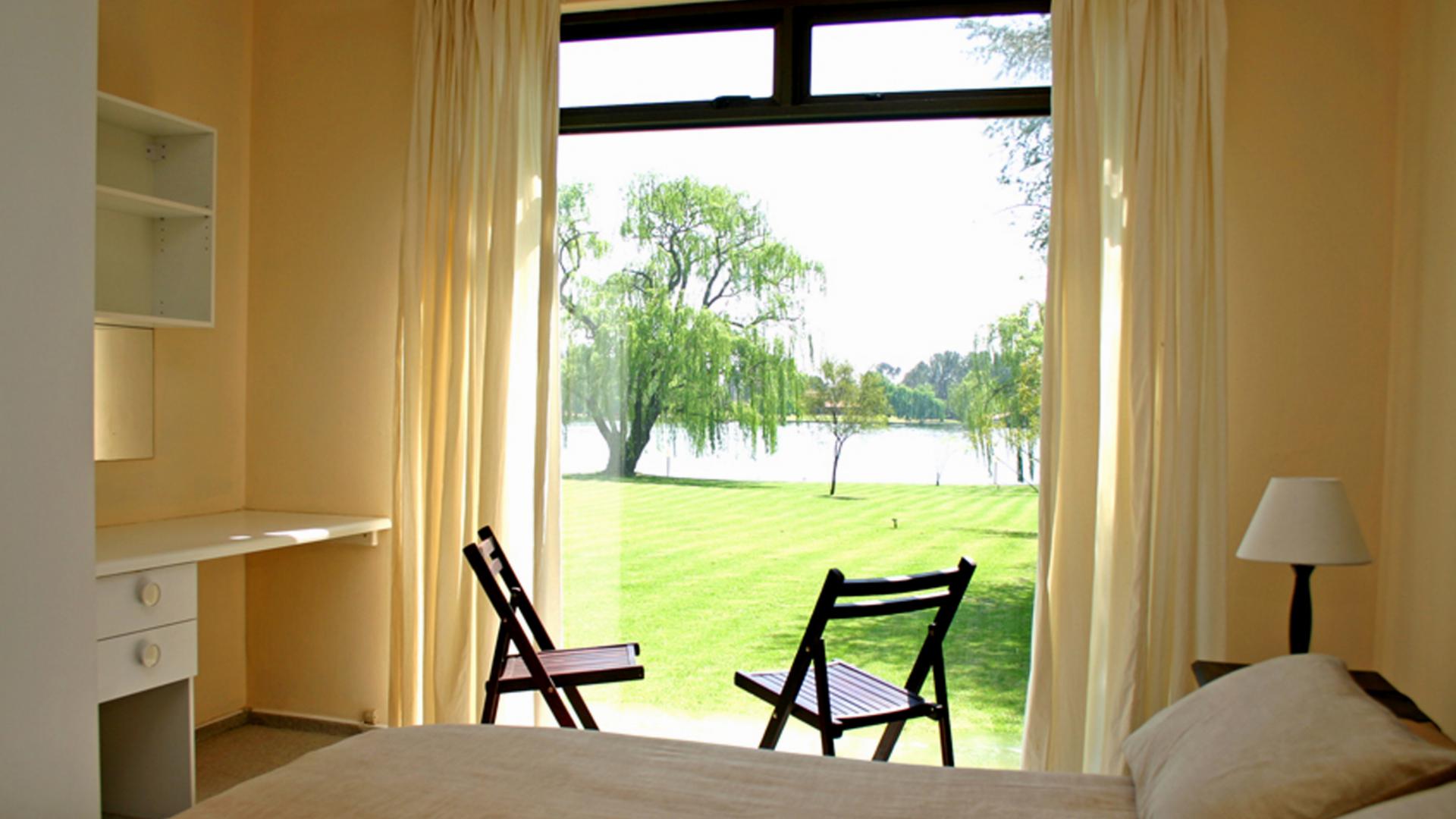 Main Bedroom - 42 square meters of property in Vanderbijlpark