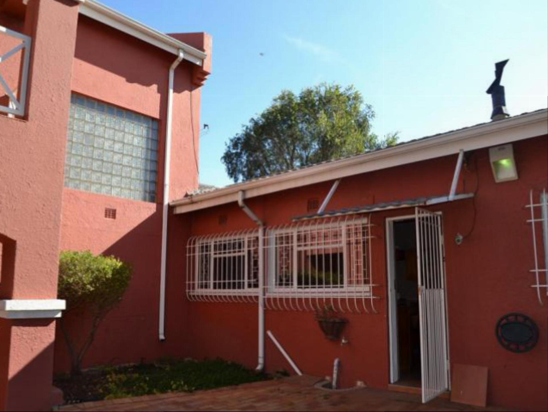 Front View of property in Sunward park