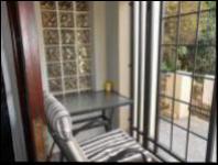 Balcony - 9 square meters of property in Florida Hills
