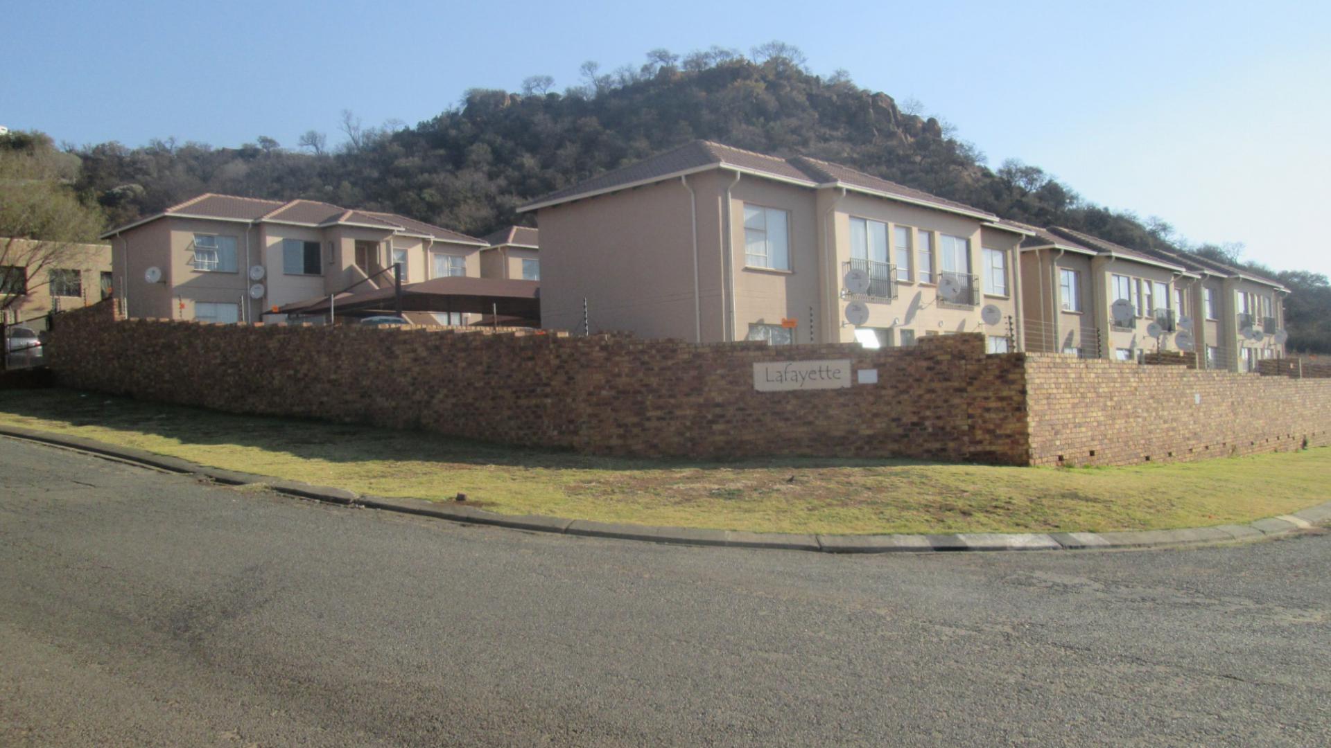 Front View of property in Naturena