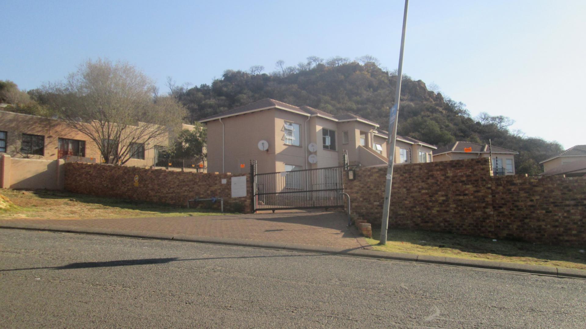 Front View of property in Naturena