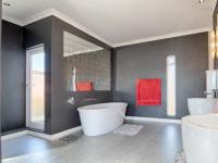 Main Bathroom - 31 square meters of property in Irene Farm Villages