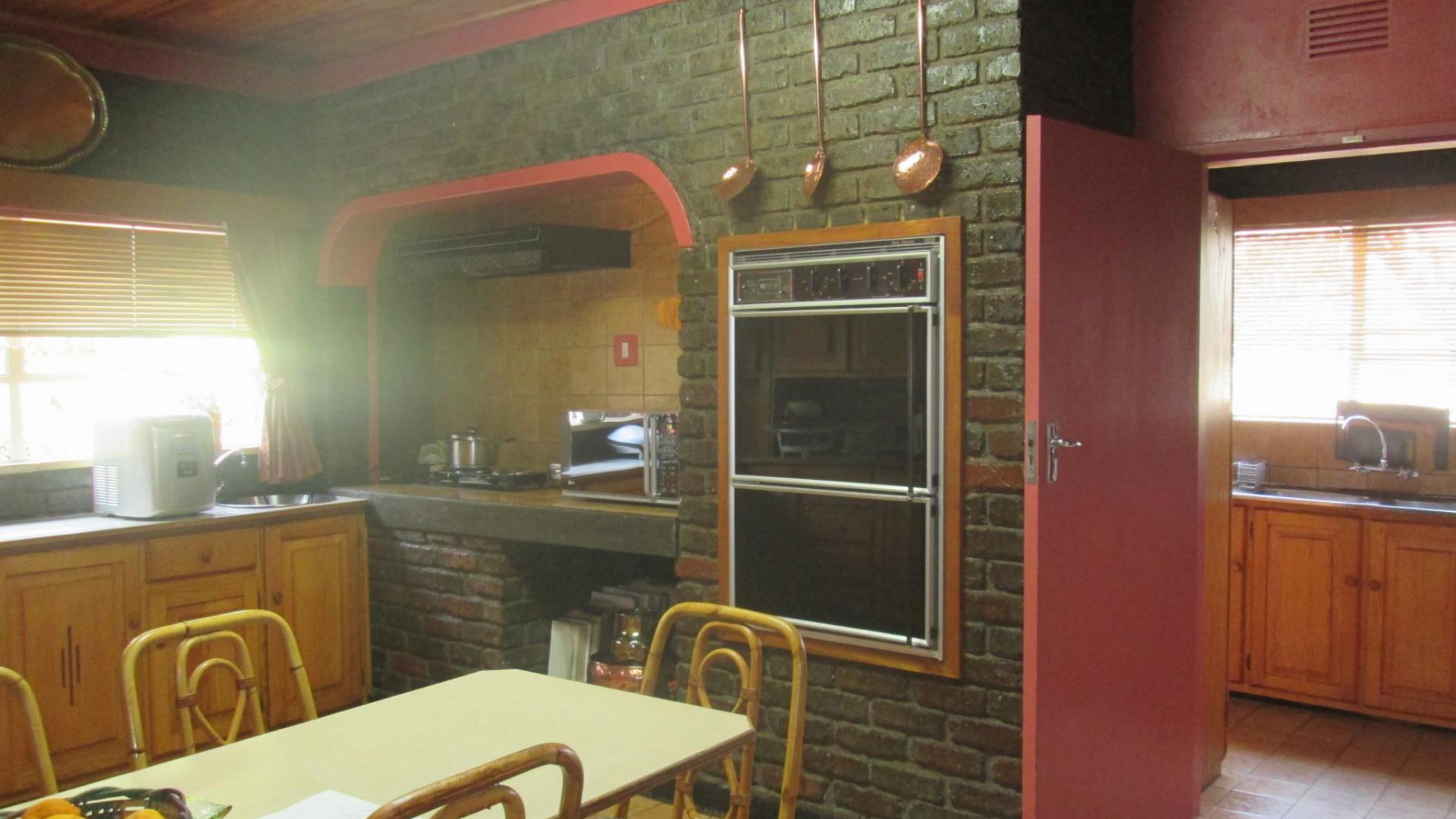 Kitchen - 17 square meters of property in Meyerton