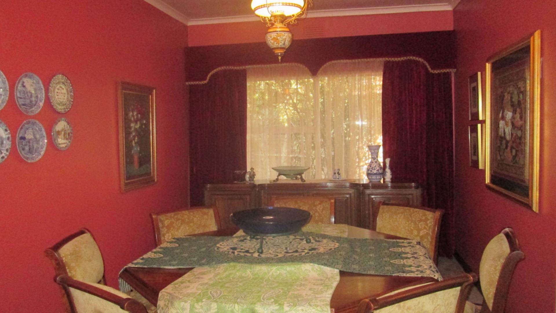 Dining Room - 13 square meters of property in Meyerton