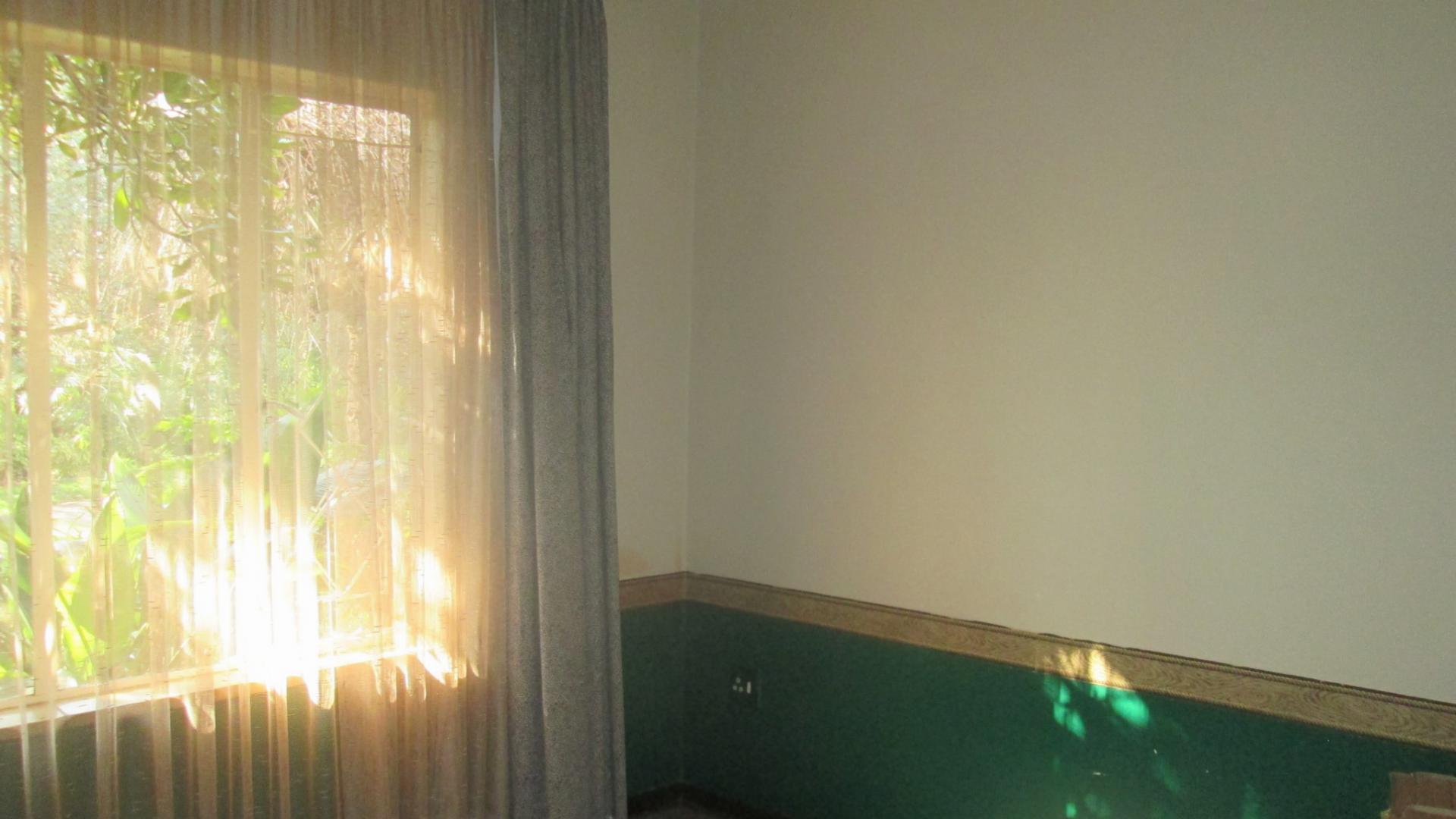 Bed Room 1 - 13 square meters of property in Meyerton