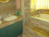 Main Bathroom - 17 square meters of property in Meyerton