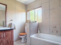 Bathroom 2 - 9 square meters of property in Willow Acres Estate