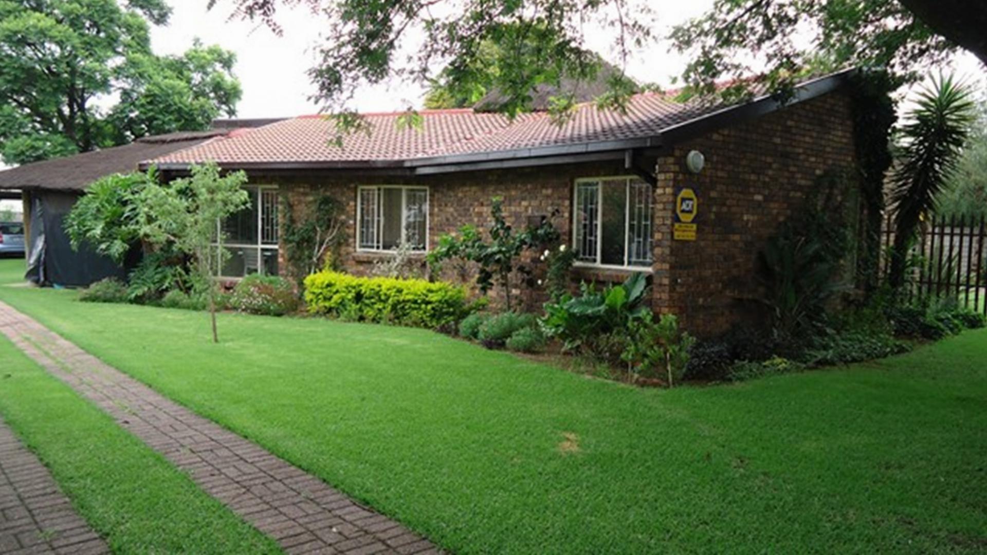 Front View of property in Reyno Ridge