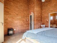 Main Bedroom of property in Silverwoods Country Estate