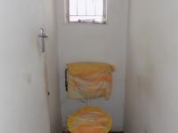 Guest Toilet - 2 square meters of property in Geelhoutpark