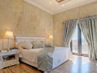 Main Bedroom of property in The Wilds Estate