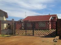 Front View of property in Lakeside - (Vereeniging)