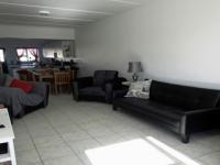 Lounges - 23 square meters of property in Struis Bay