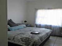 Bed Room 1 - 12 square meters of property in Struis Bay