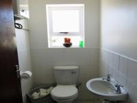 Guest Toilet - 3 square meters of property in Struis Bay