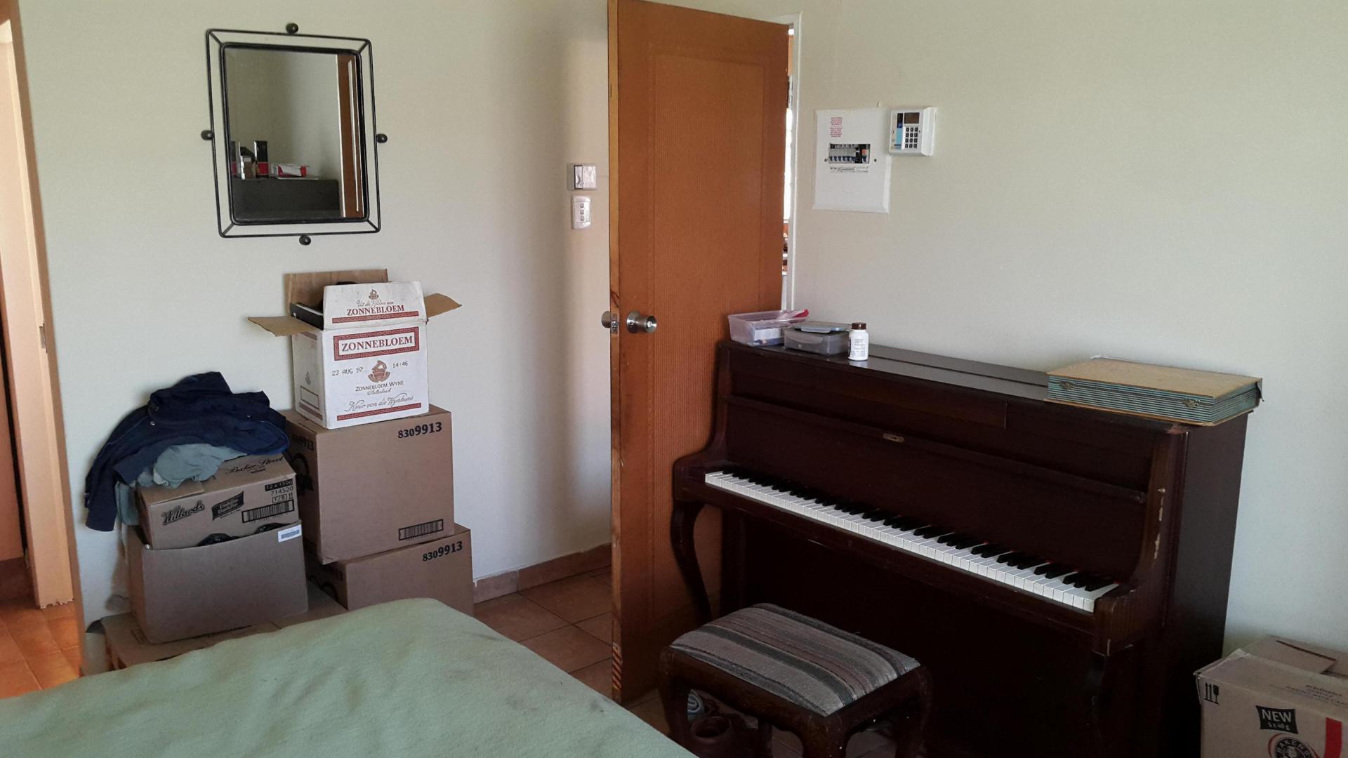 Bed Room 1 - 22 square meters of property in Belfast