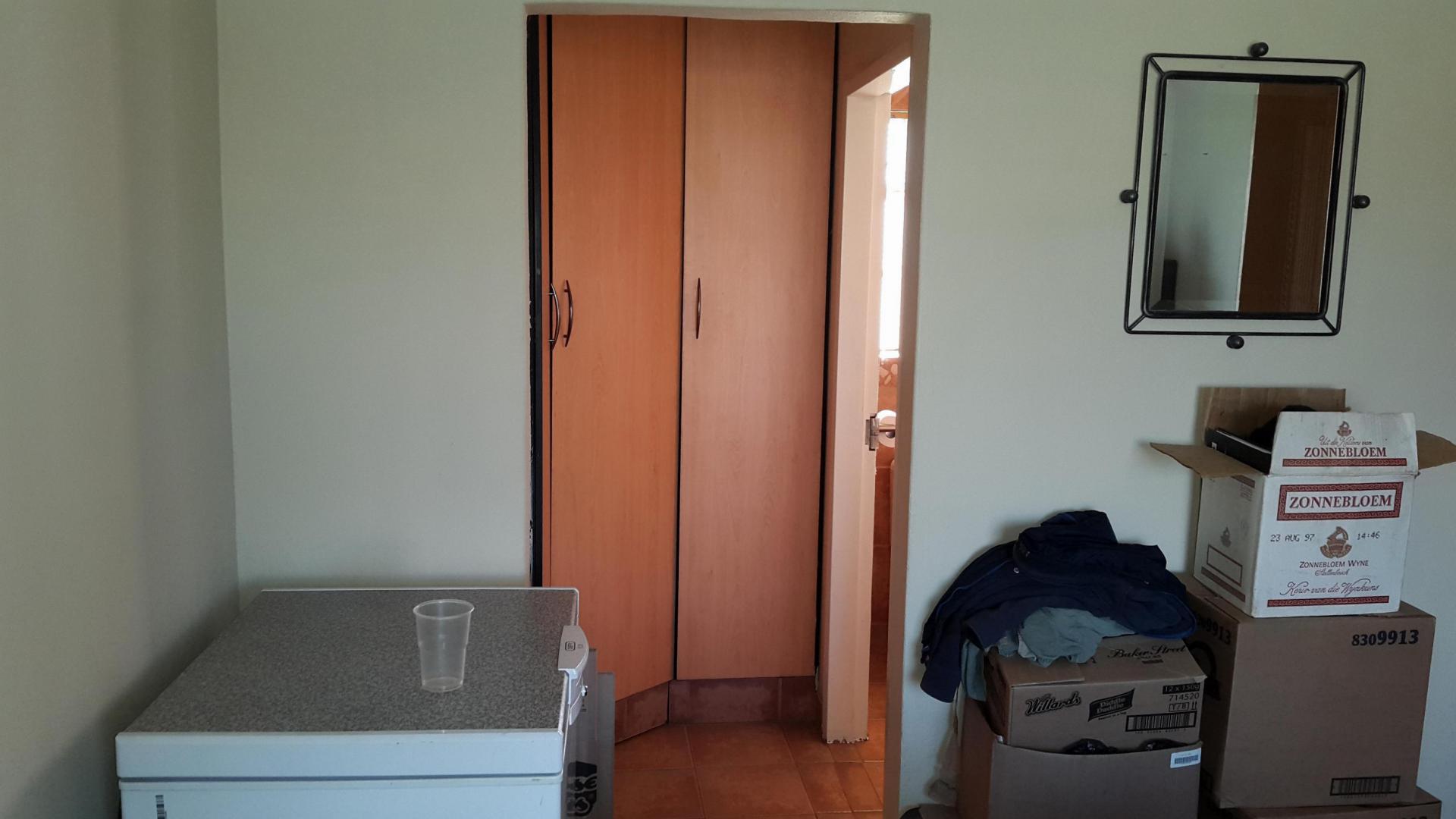 Bed Room 1 - 22 square meters of property in Belfast