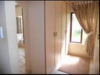 Main Bedroom - 36 square meters of property in Hilton