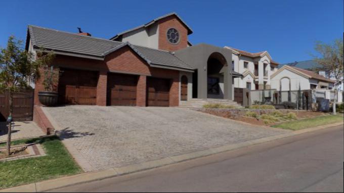 4 Bedroom House for Sale For Sale in Rietvlei Heights Country Estate - Private Sale - MR146674