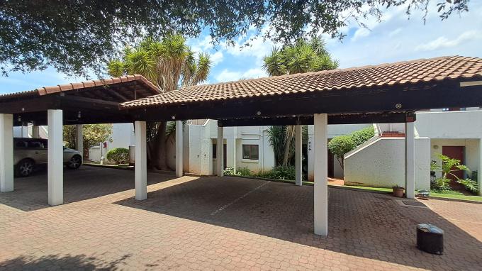 Standard Bank SIE Sale In Execution 2 Bedroom Sectional Title for Sale in Observatory - JHB - MR146701