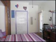 Bed Room 2 - 17 square meters of property in Geduld