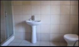 Bathroom 2 - 7 square meters of property in Sasolburg