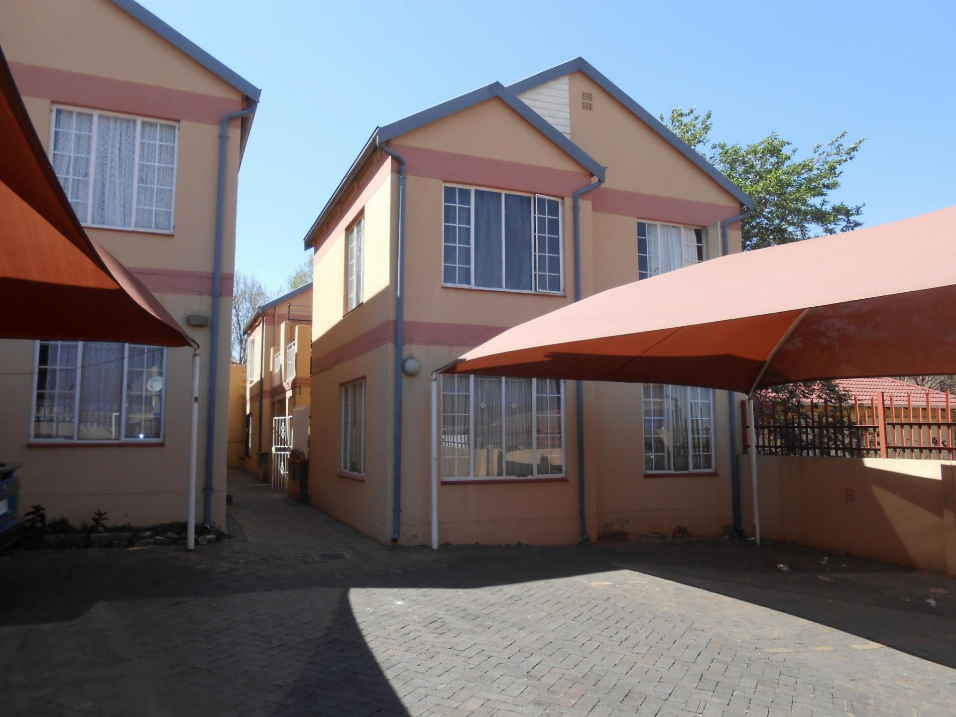 Front View of property in Jeppestown