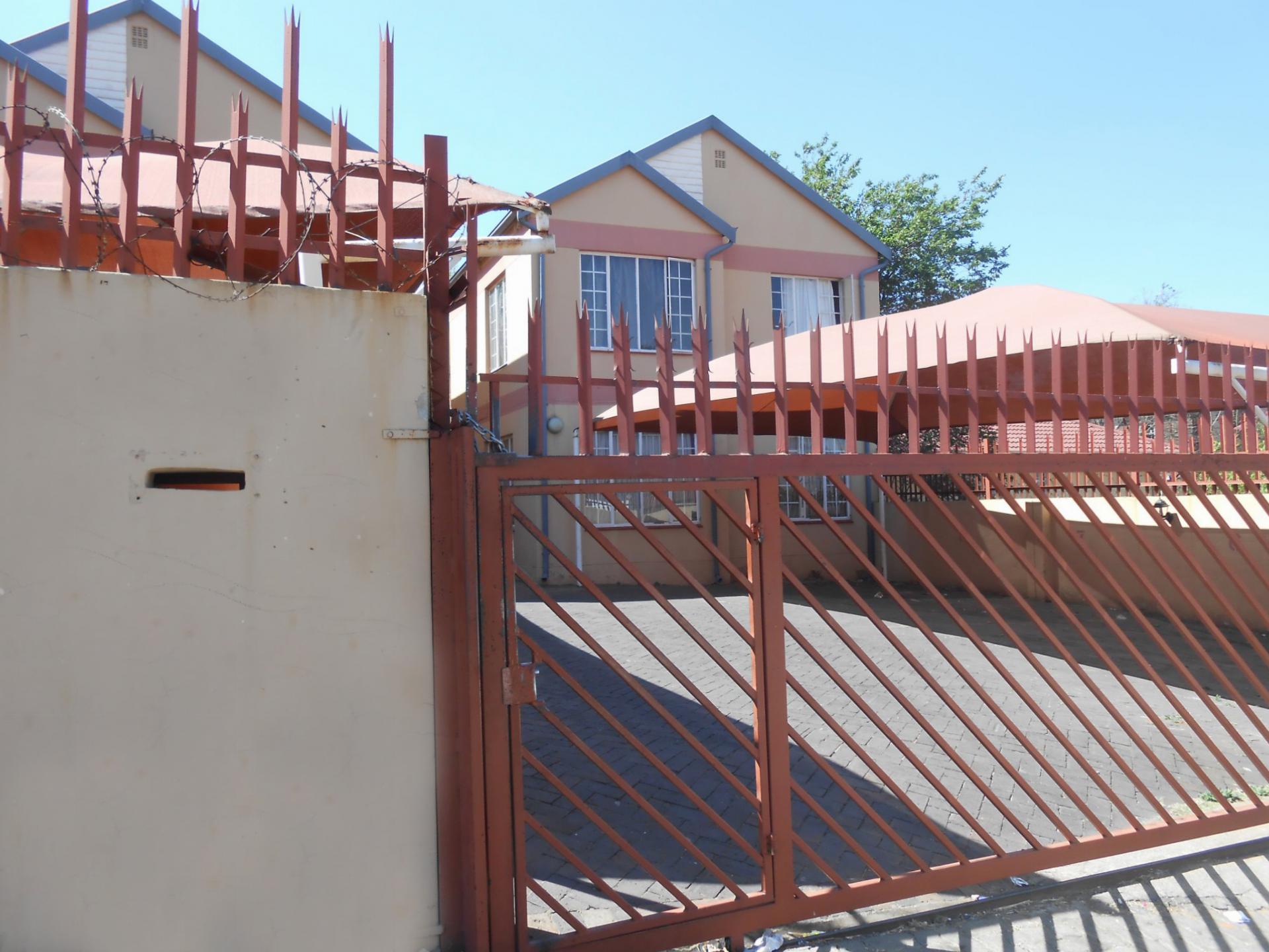 Front View of property in Jeppestown