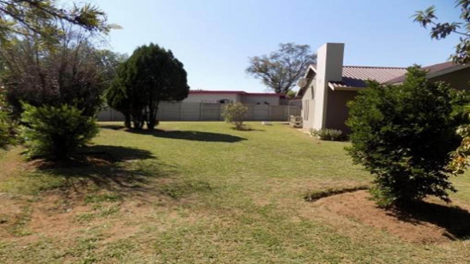 Backyard of property in BARRY HERTZOG PARK