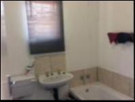 Main Bathroom - 4 square meters of property in Savanna City