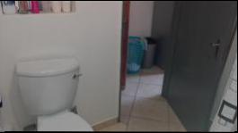 Bathroom 1 - 4 square meters of property in Jabulani