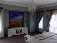 Main Bedroom - 41 square meters of property in Midstream Estate