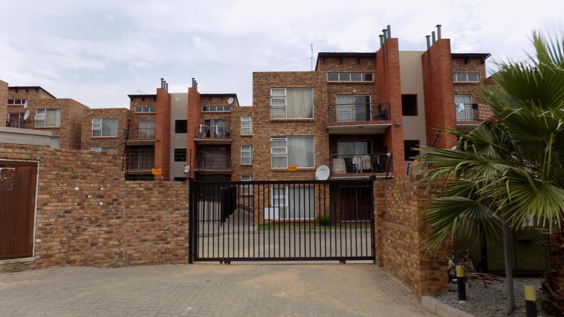 Front View of property in Halfway House Estate