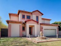 Front View of property in Silver Lakes Golf Estate