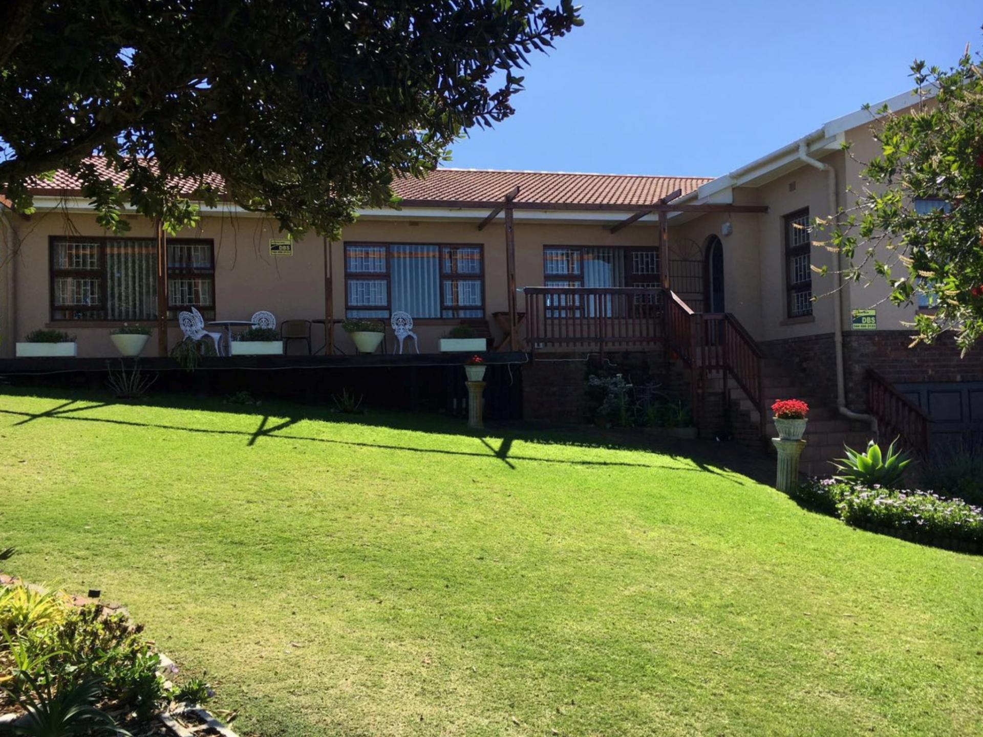 Front View of property in Dana Bay