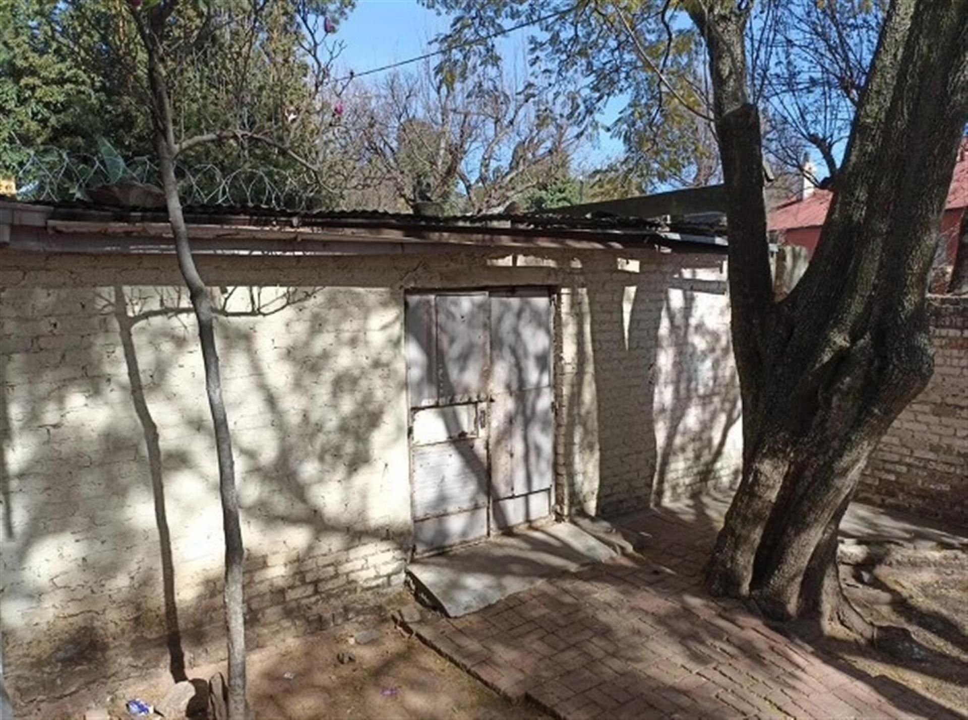Front View of property in Troyeville