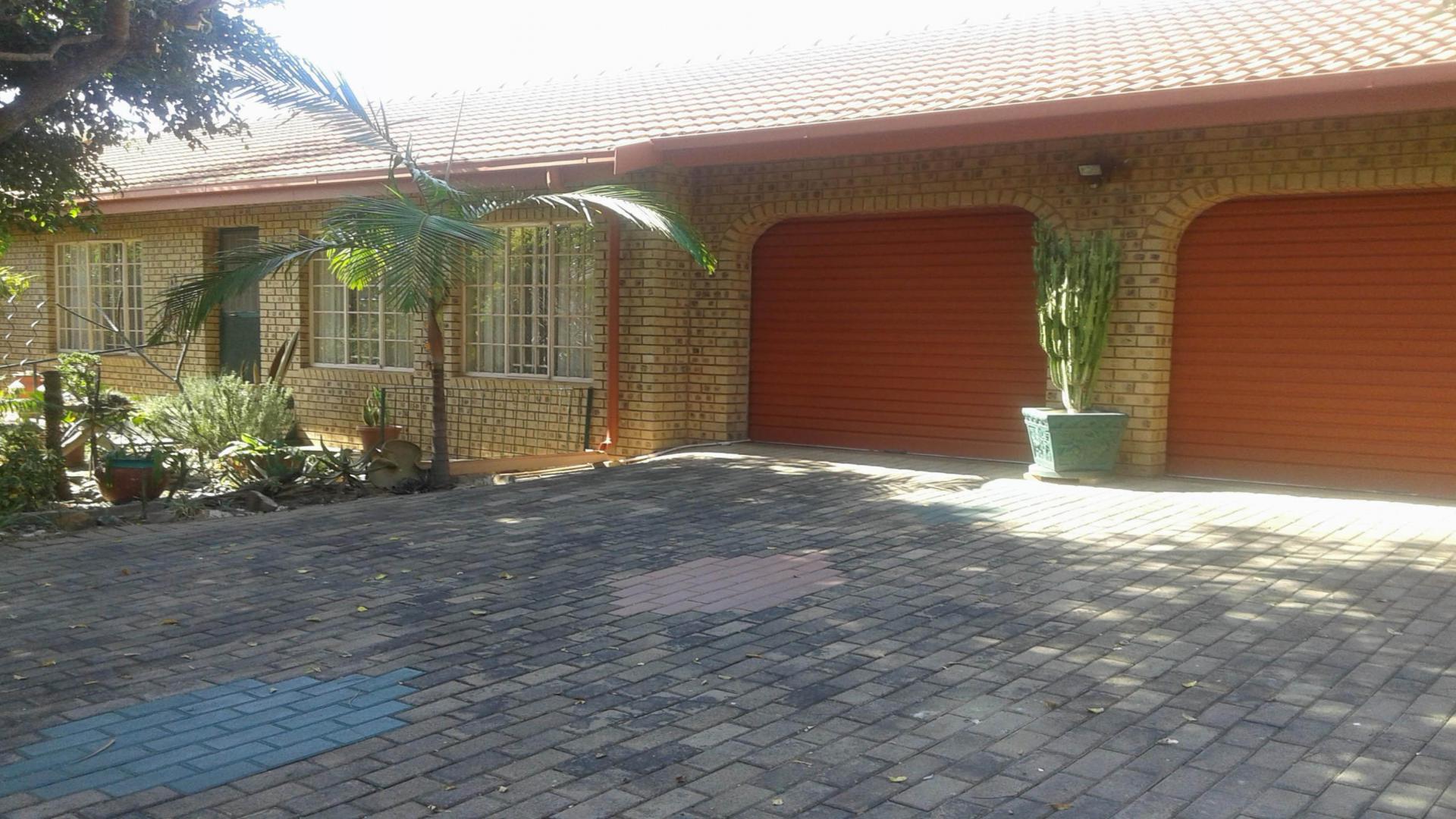 Front View of property in Modimolle (Nylstroom)