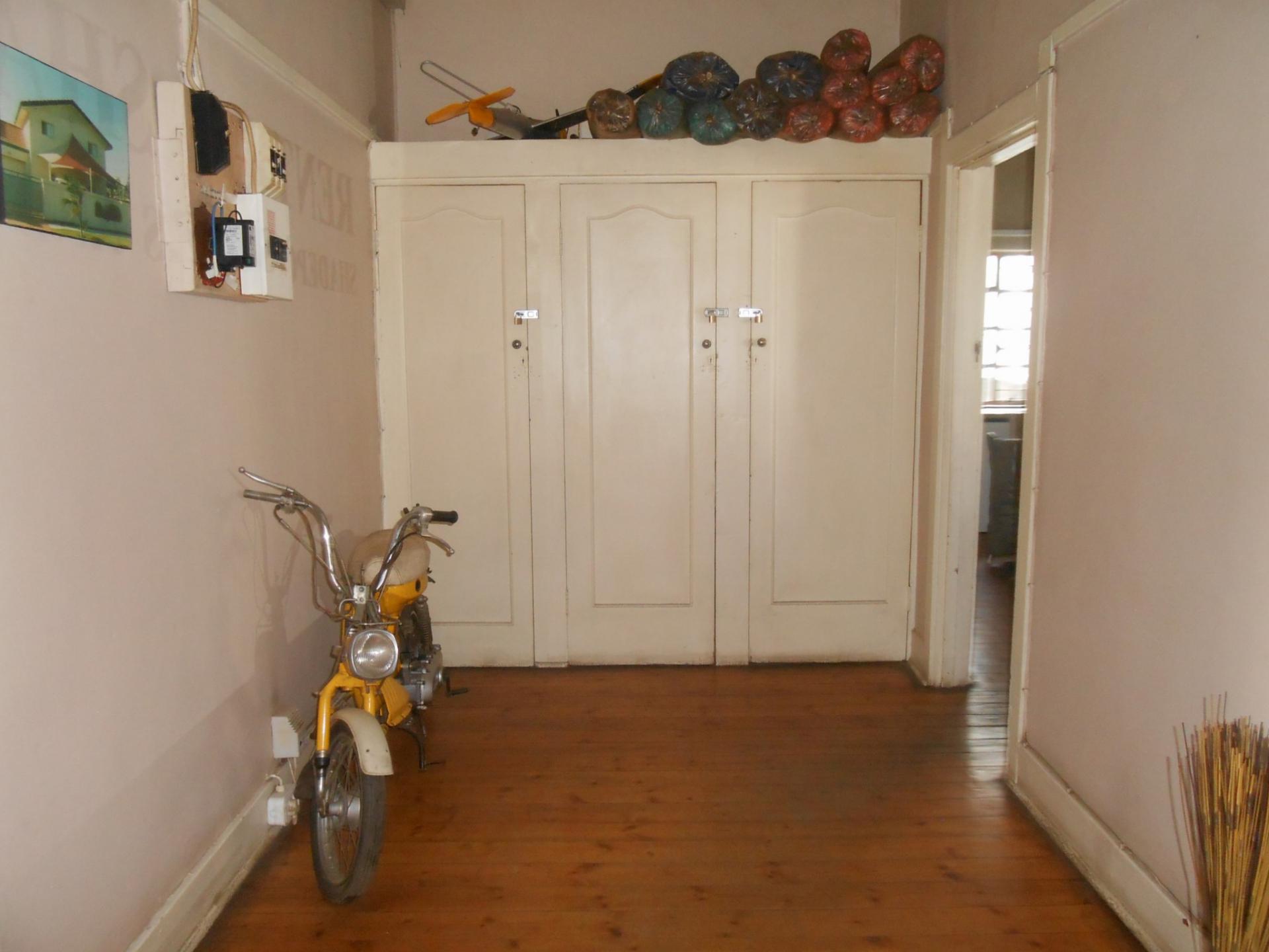 Spaces - 37 square meters of property in Primrose