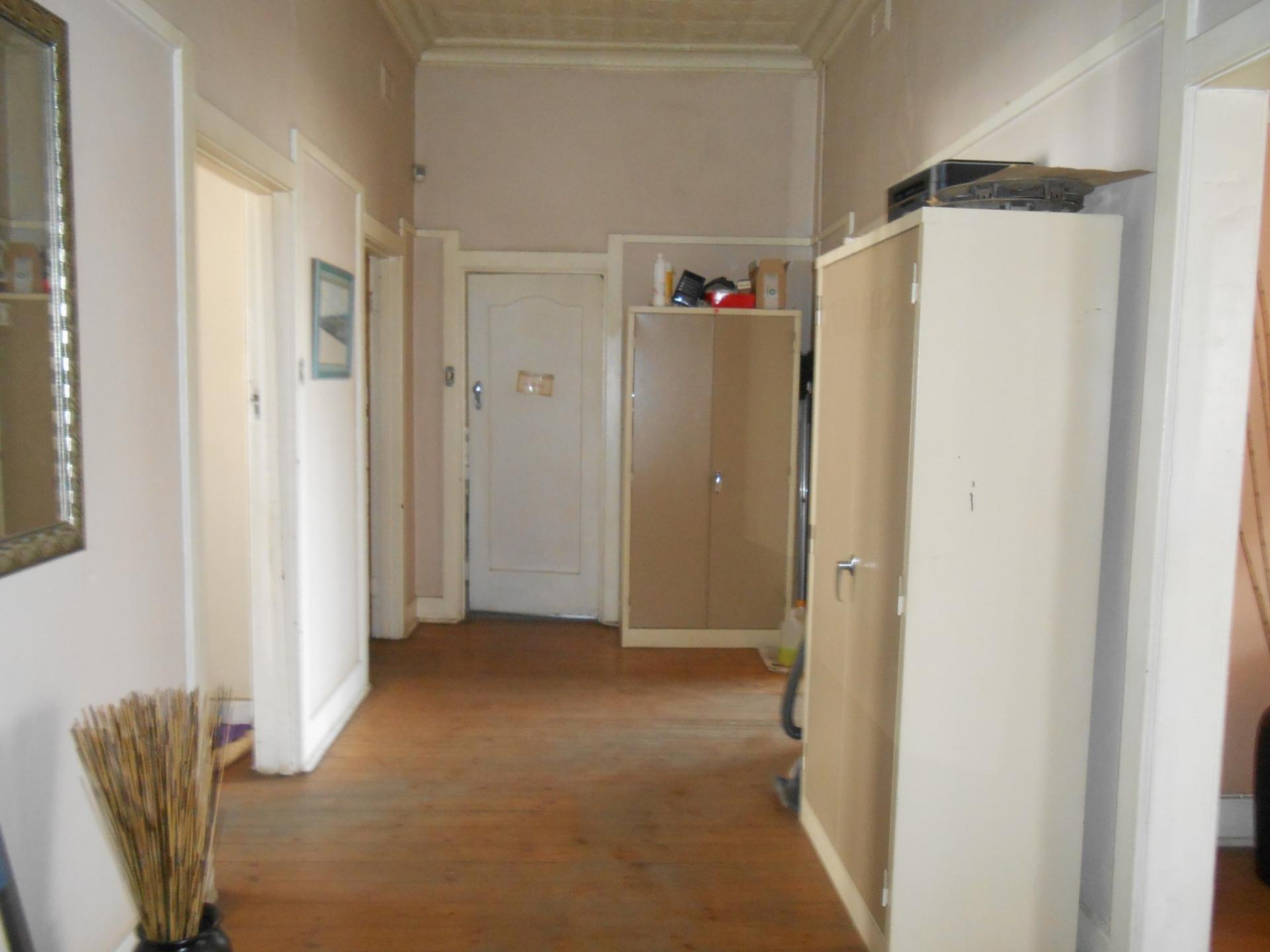 Spaces - 37 square meters of property in Primrose