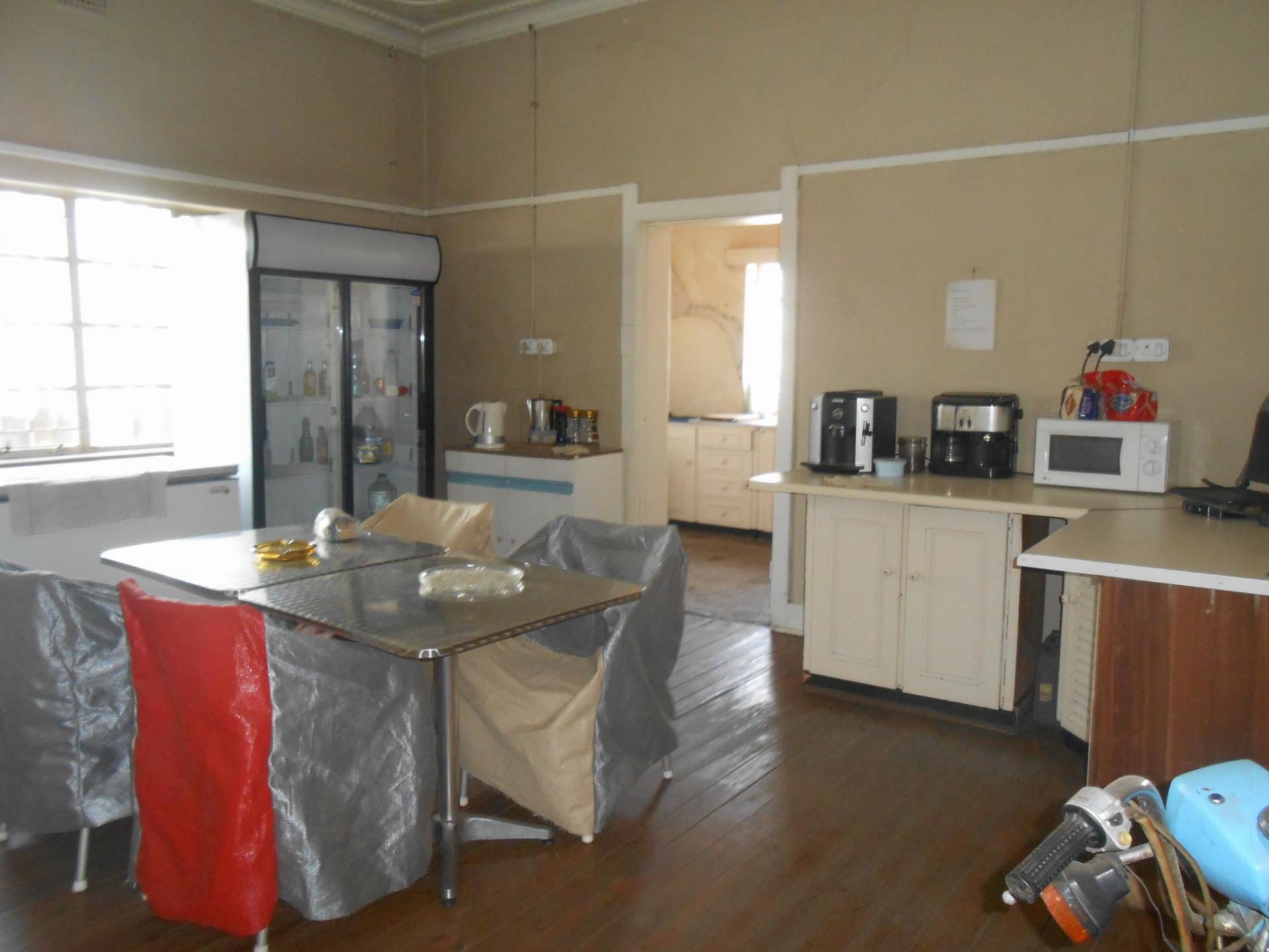 Kitchen - 32 square meters of property in Primrose