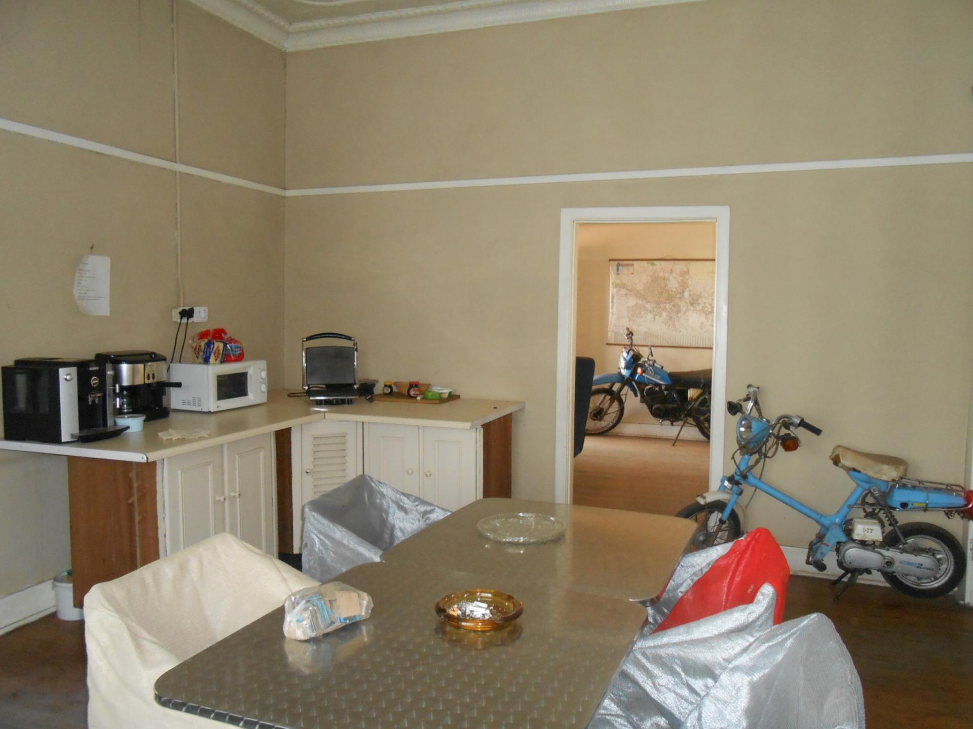 Kitchen - 32 square meters of property in Primrose