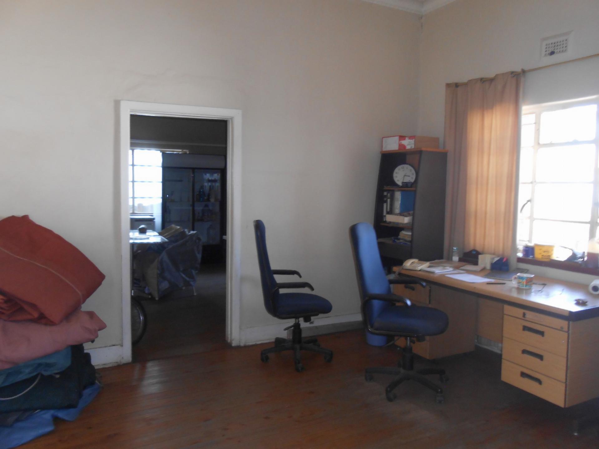 Dining Room - 21 square meters of property in Primrose