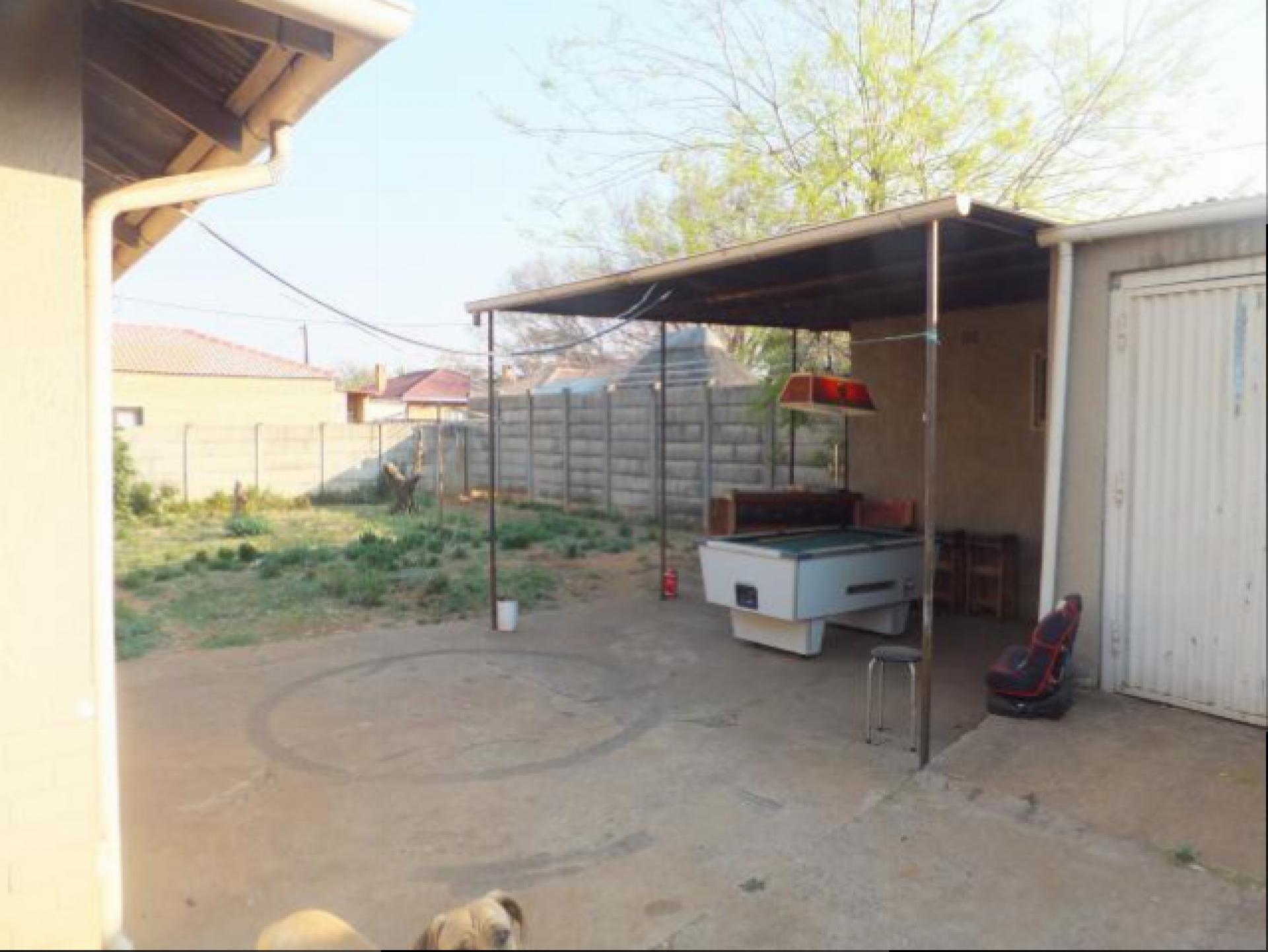 Backyard of property in Vanderbijlpark